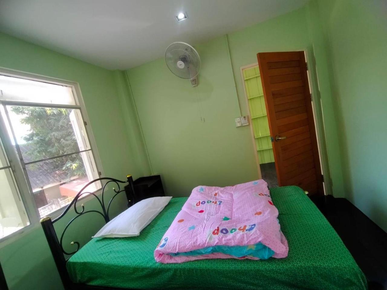 Home Stay At Tapae Chiang Mai Eksteriør billede